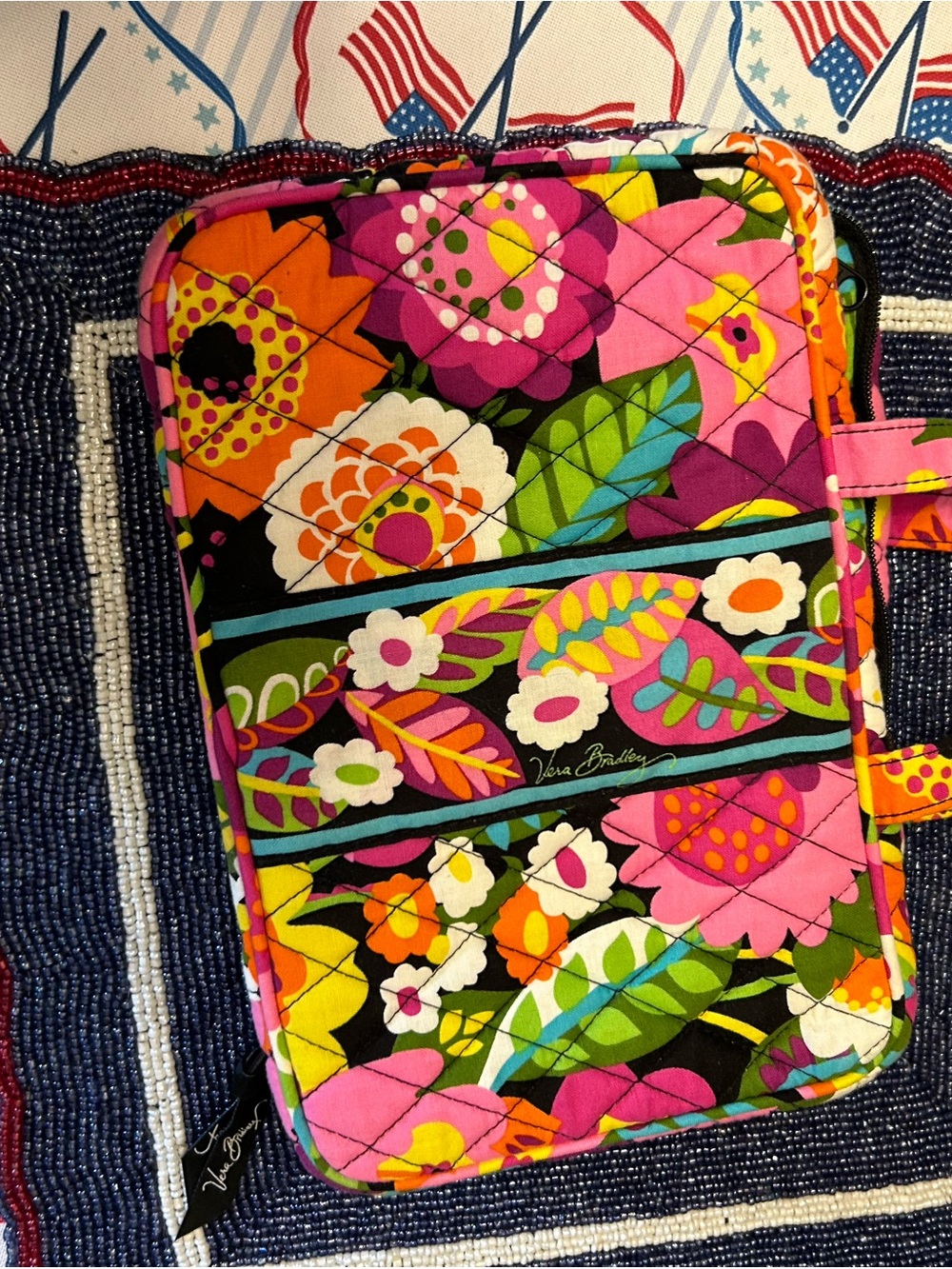 Vera Bradley Quilted Floral Zip Pouch - Wallet and Hanging Bag Va Va Bloom (4)